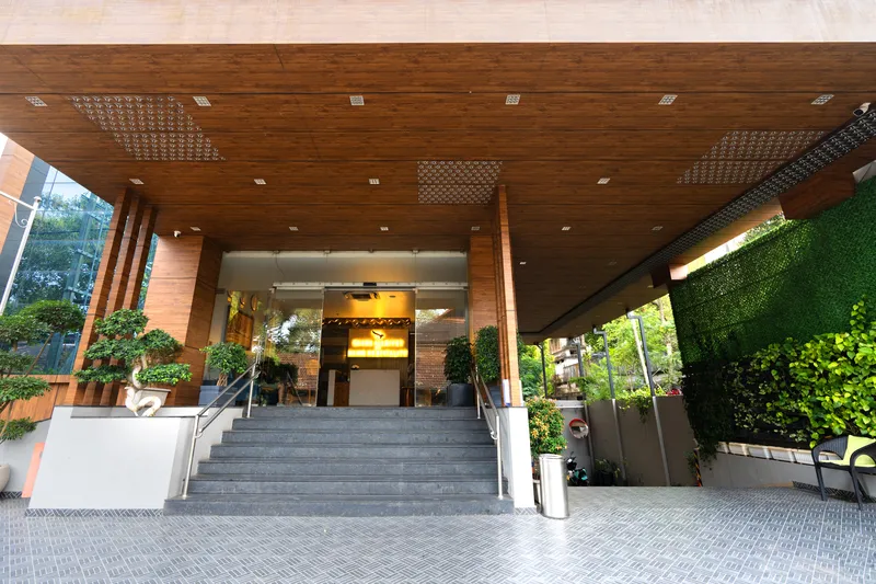 Lagoon Pool Villa